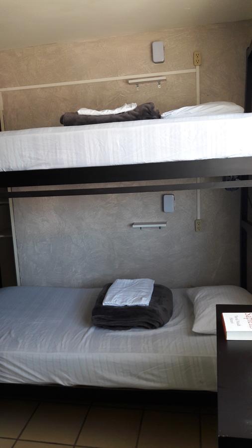 Hostal Yapa 莱昂 外观 照片